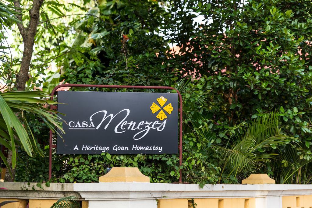 Casa Menezes - A Heritage Goan Homestay Bambolim Exterior photo