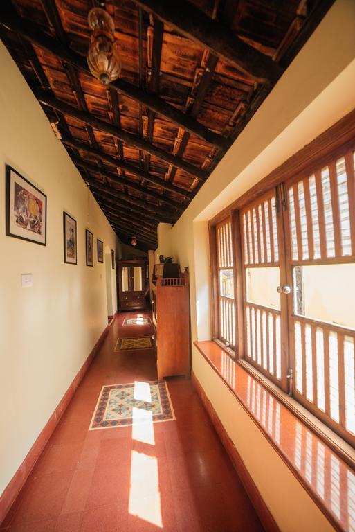 Casa Menezes - A Heritage Goan Homestay Bambolim Exterior photo